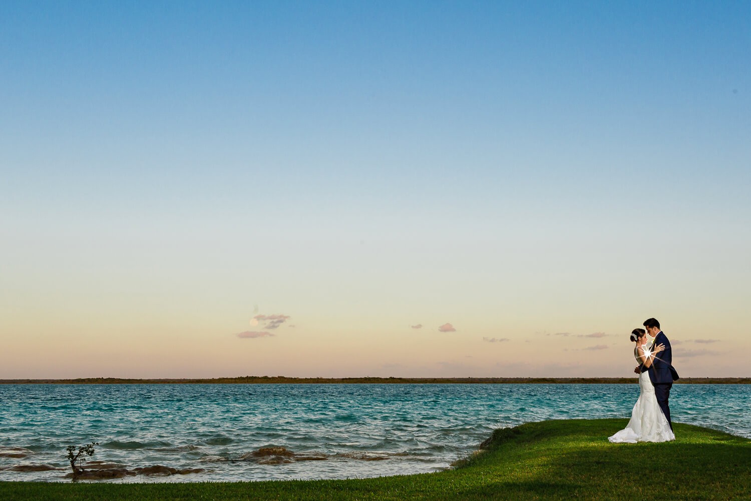 Bride and groom at Bacalar.
