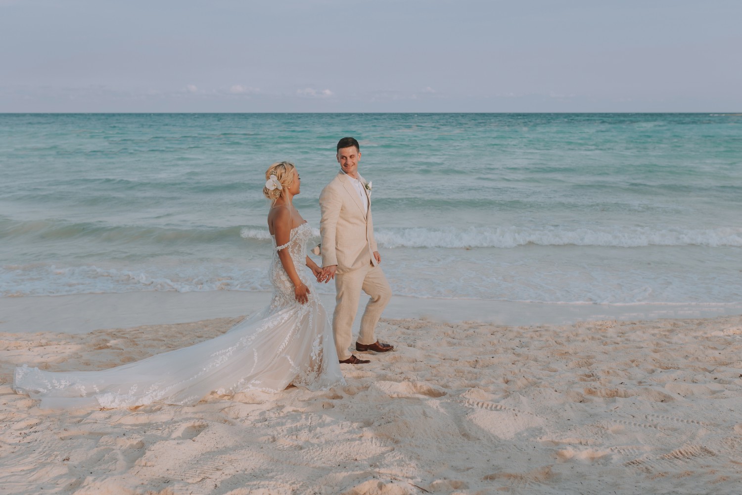 Bride and groom at Barcelo Riviera Maya.