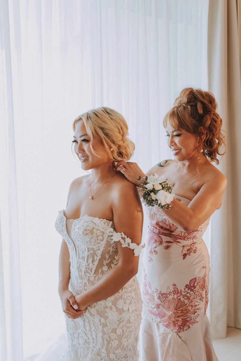 Bride portrait at Barcelo Riviera Maya.