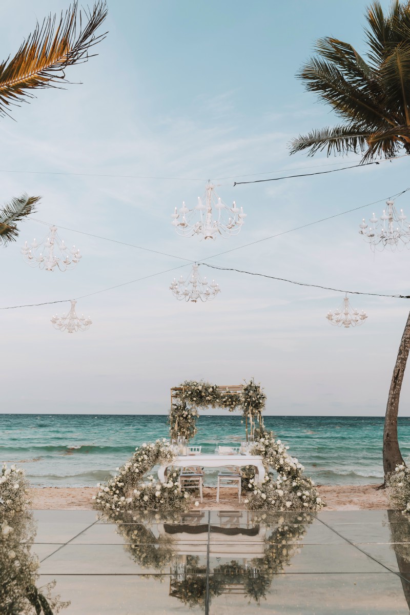 Bride portrait at Barcelo Riviera Maya.