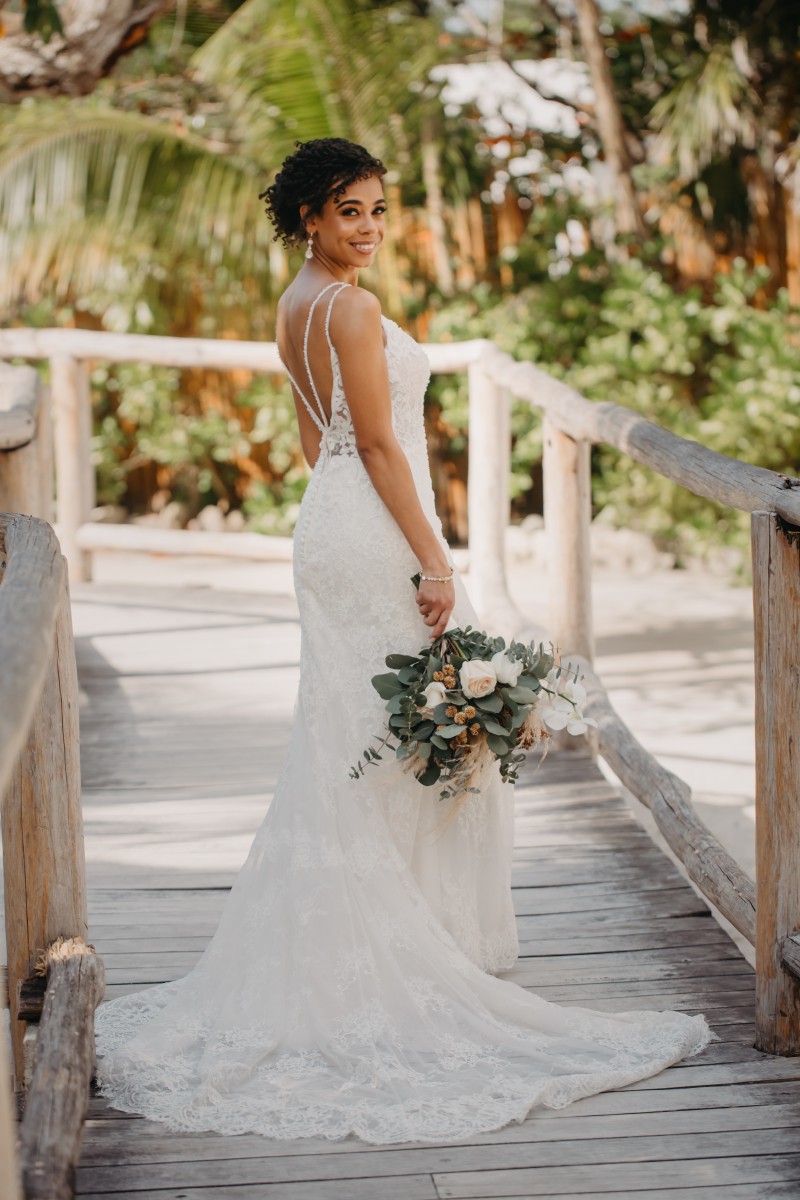 Bride portrait at Blue Venado.