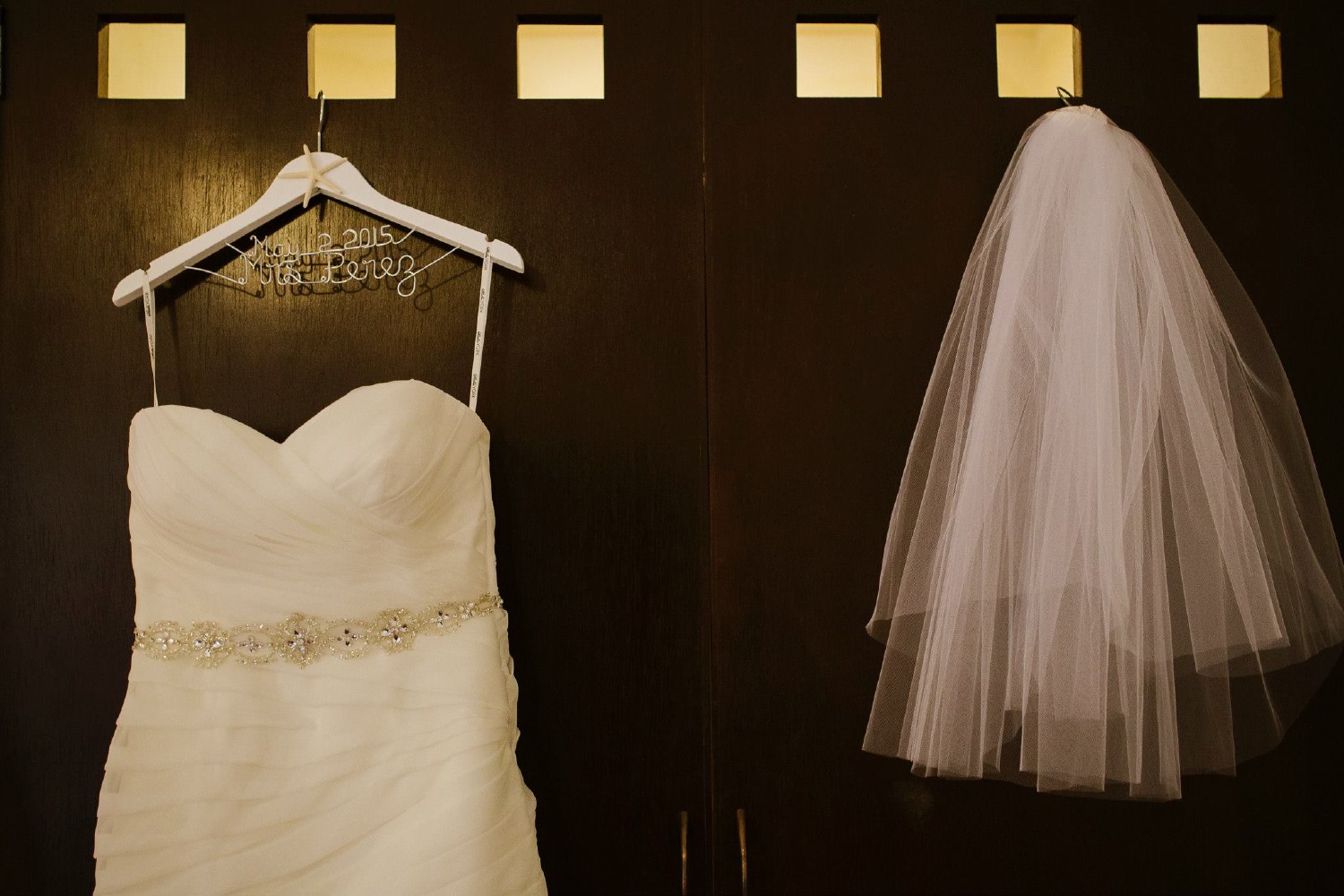 Bride getting ready at Cancun.