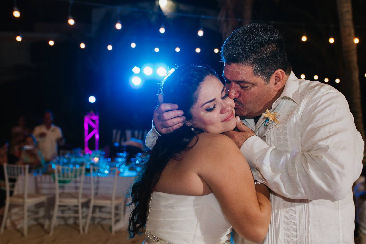 Bride and groom at Cancun.
