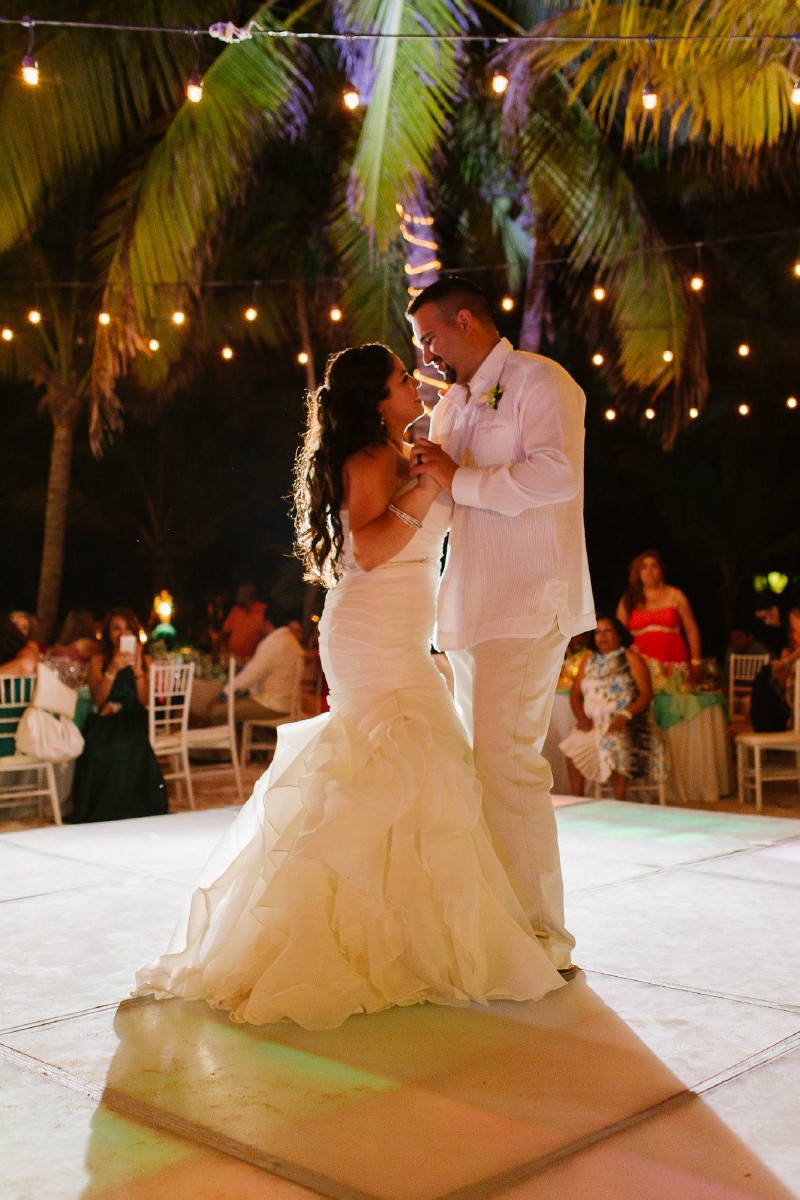 Bride getting ready at Cancun.