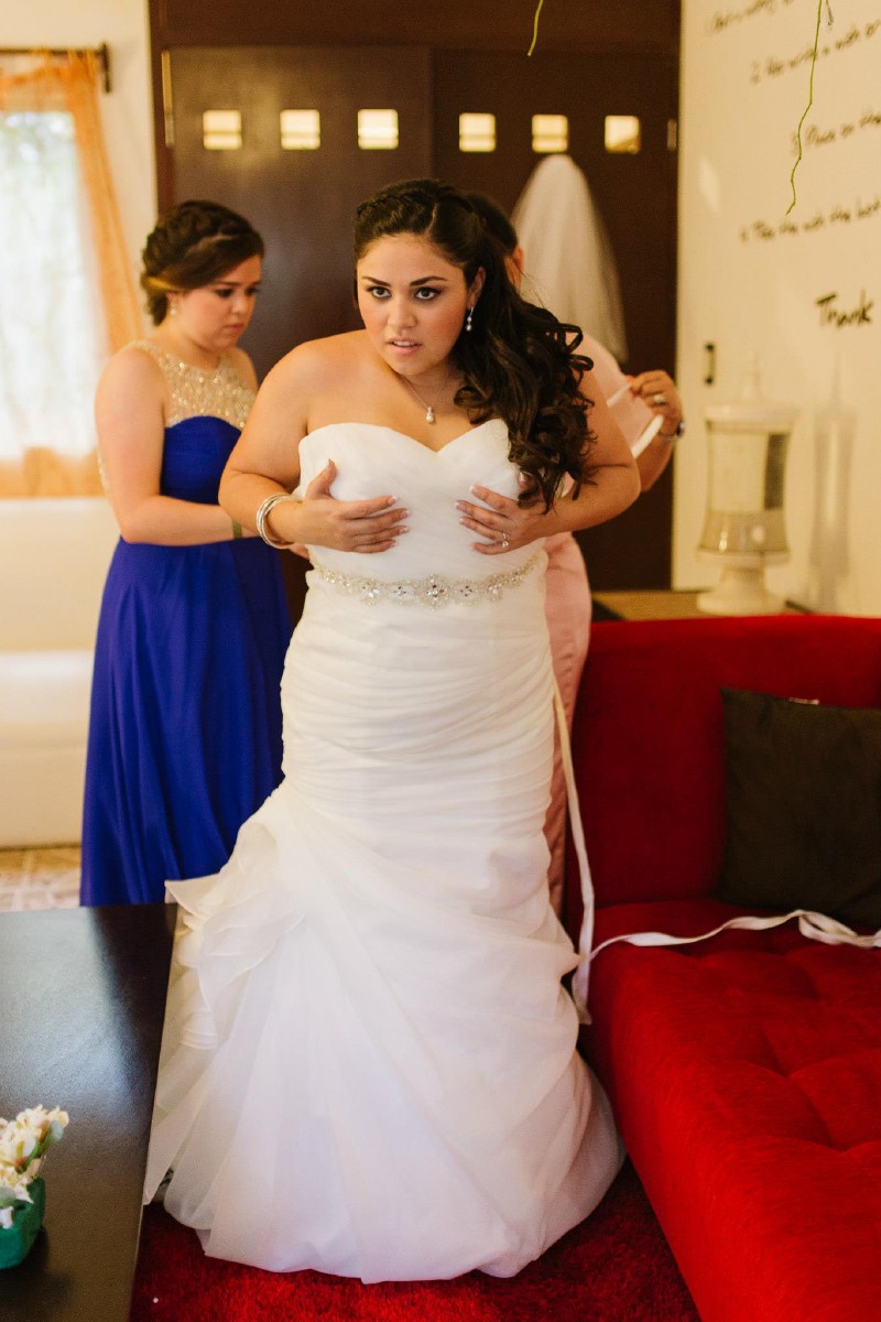 Newlywed couple at Cancun.