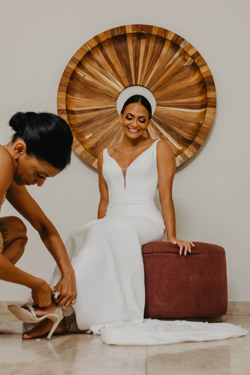 Bride portrait at Dreams Jade.