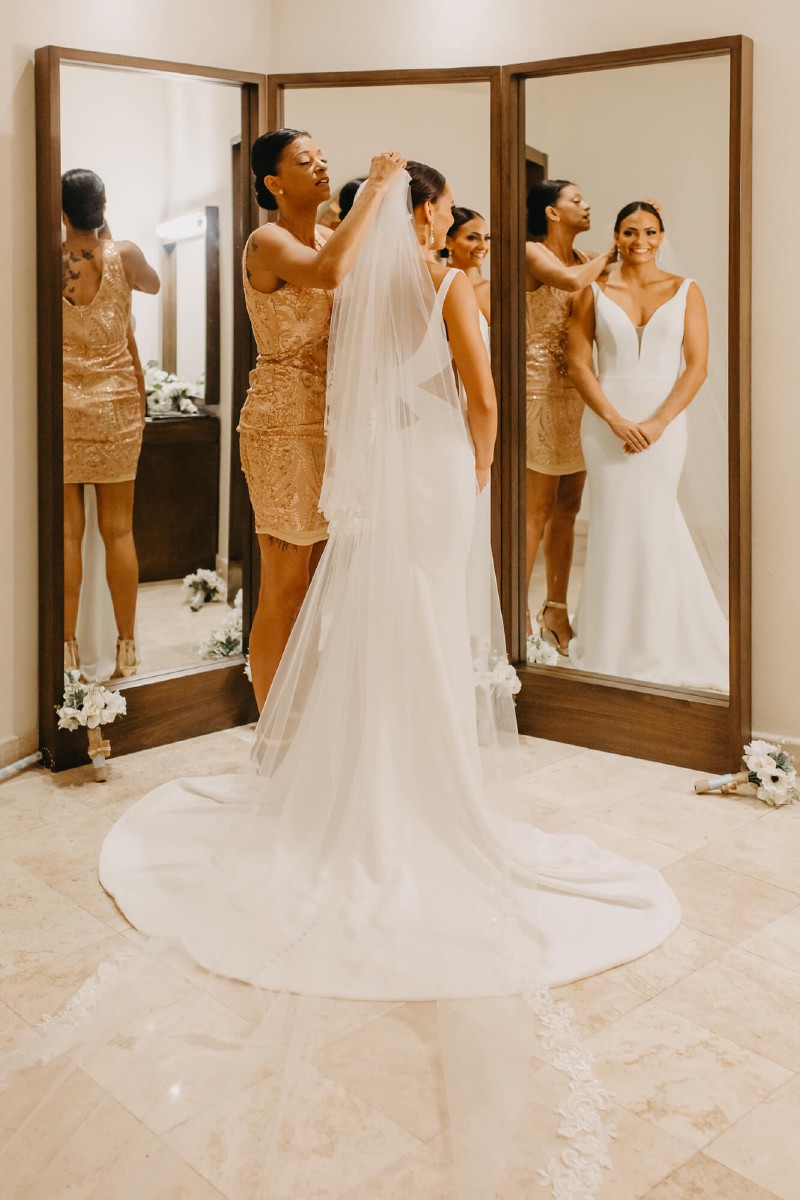 Bride and Groom at Dreams Jade.