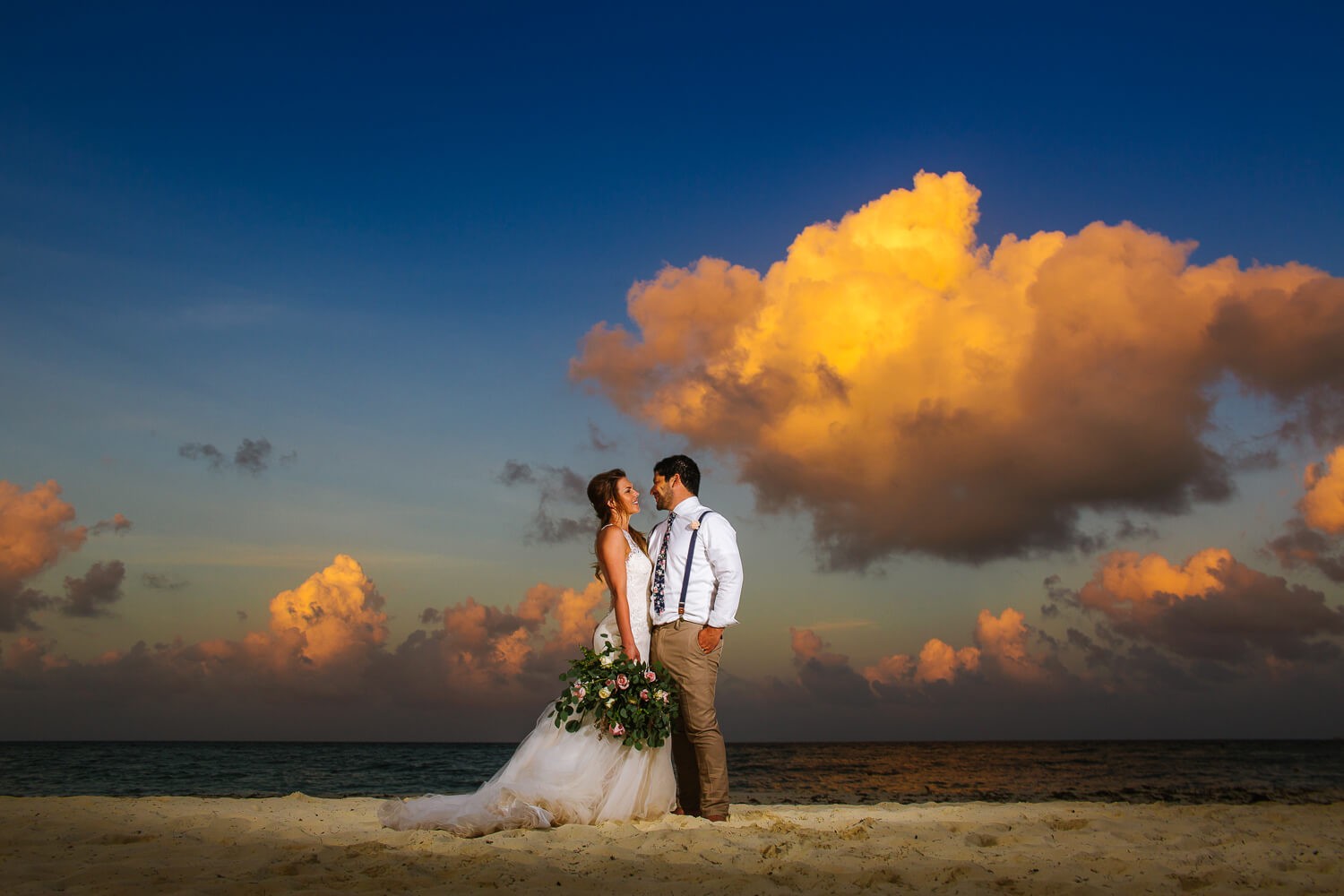 Bride and groom at Dreams Playa Mujeres.