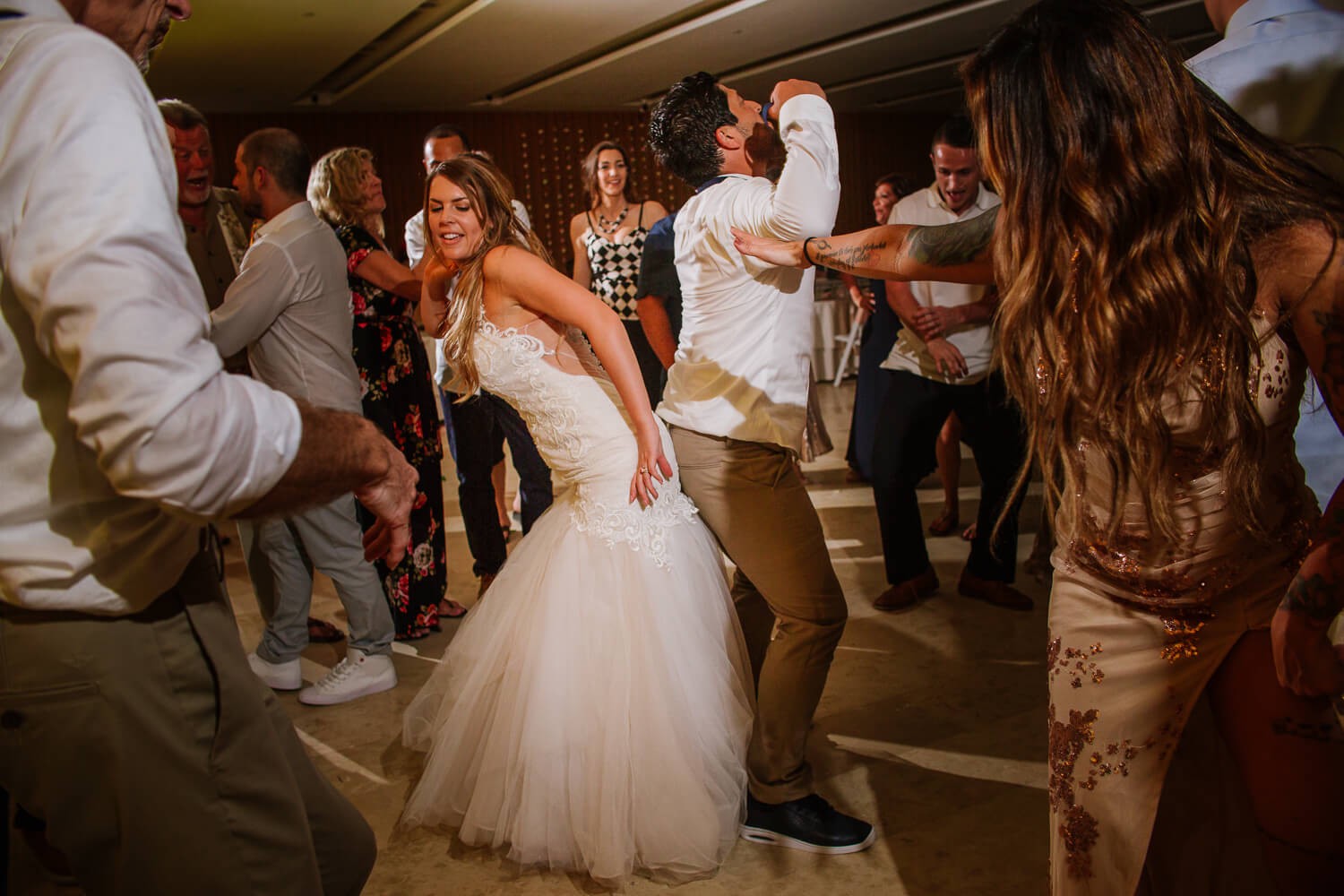 Bride and groom at Dreams Playa Mujeres.
