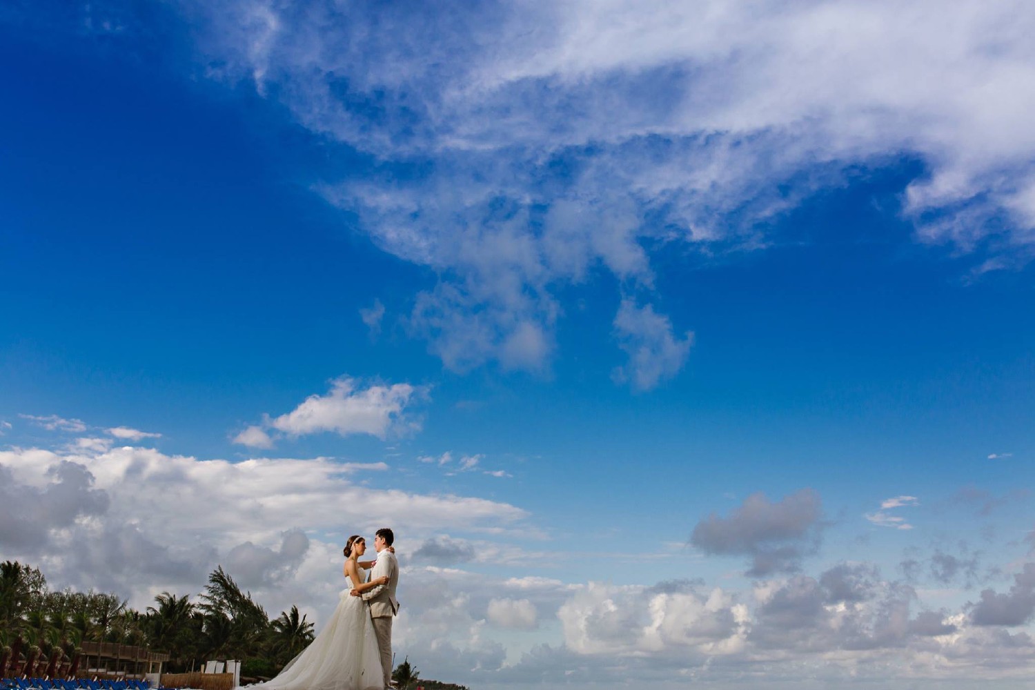 Bridal portrait at Azul Fives.