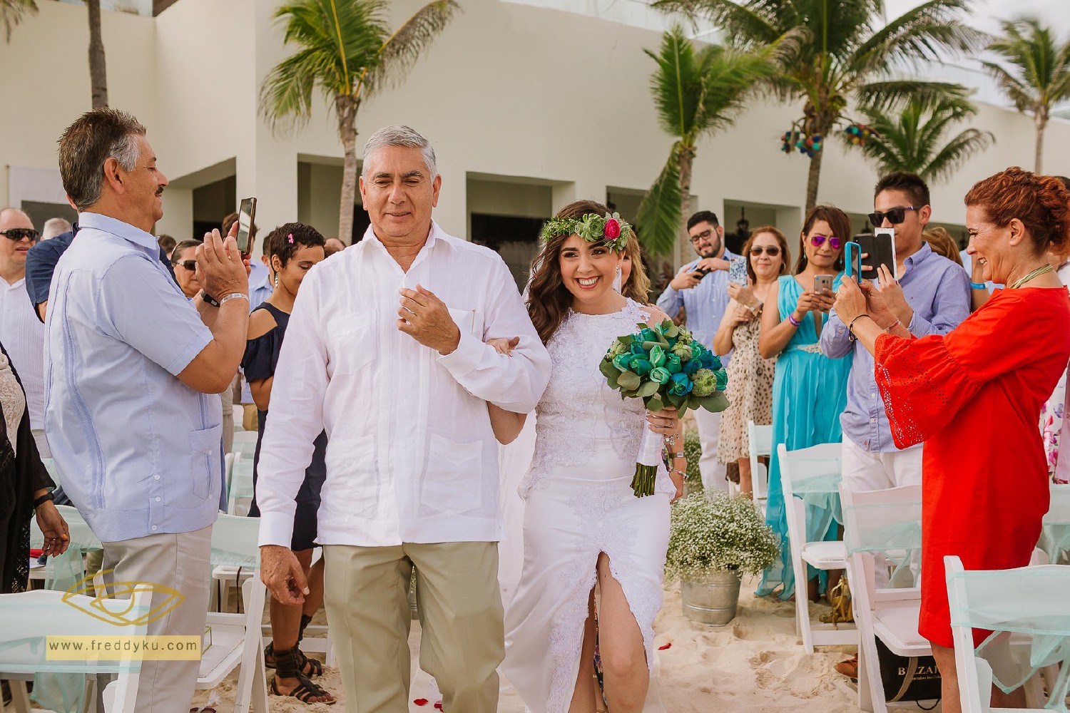 Wedding ceremony at Grand Oasis Tulum.