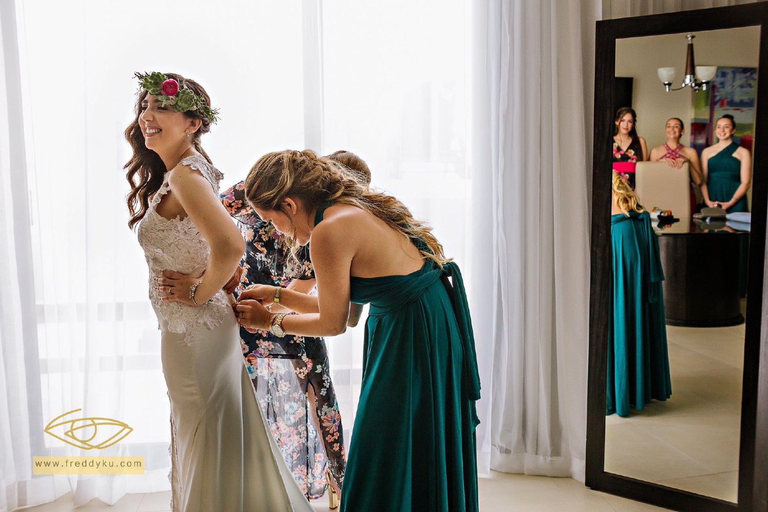 Wedding photos at Grand Oasis Tulum.