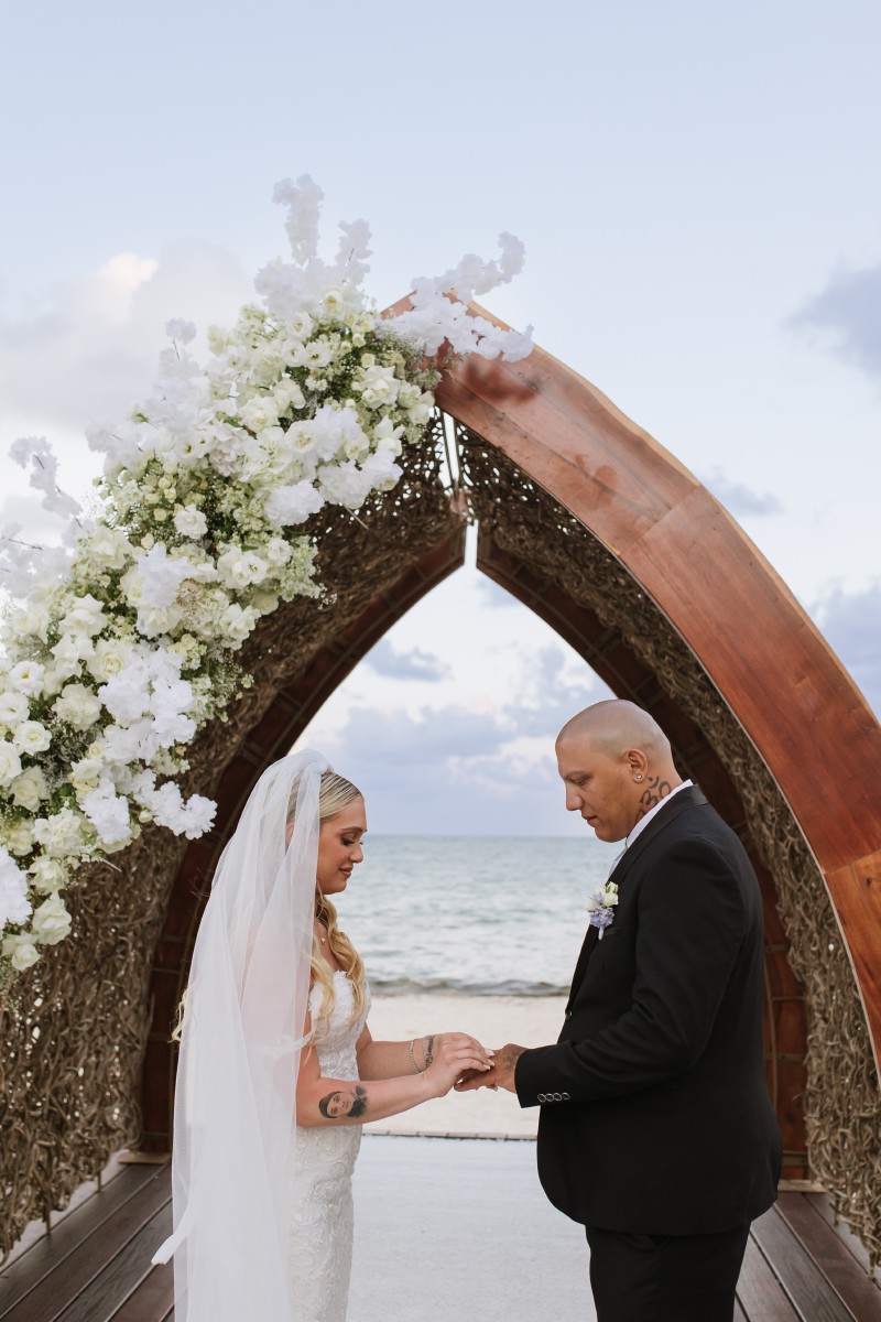 Bride and Groom at Hyatt Dreams Natura Bride and Groom at Hyatt Dreams Natura.