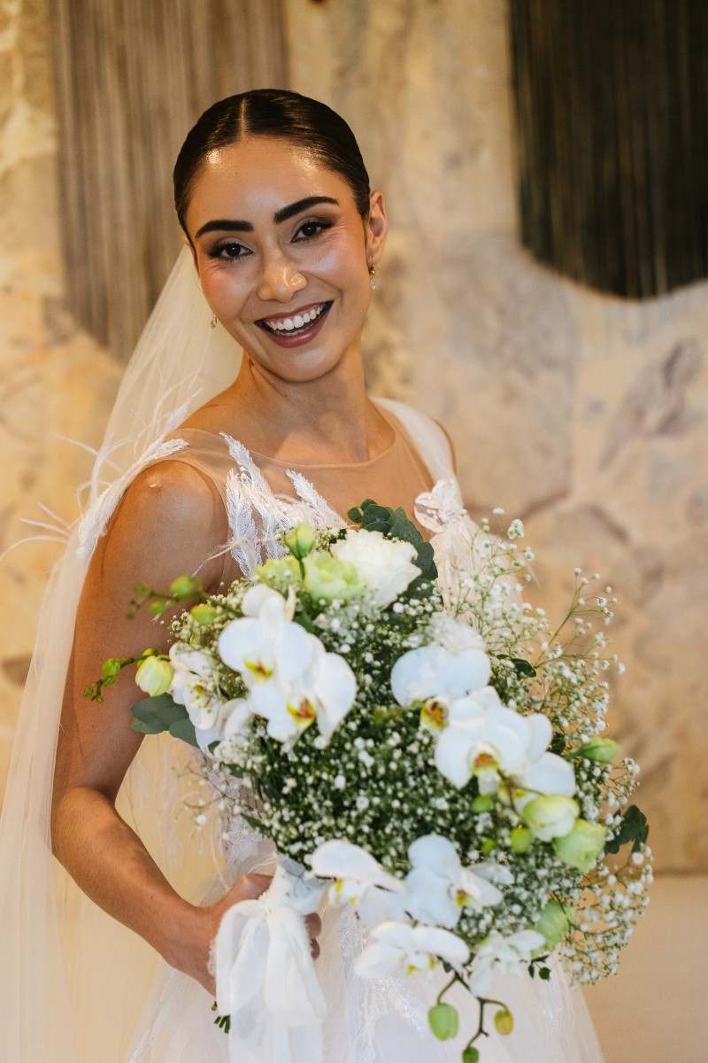 Bride and Groom at Jardin Del Mar.