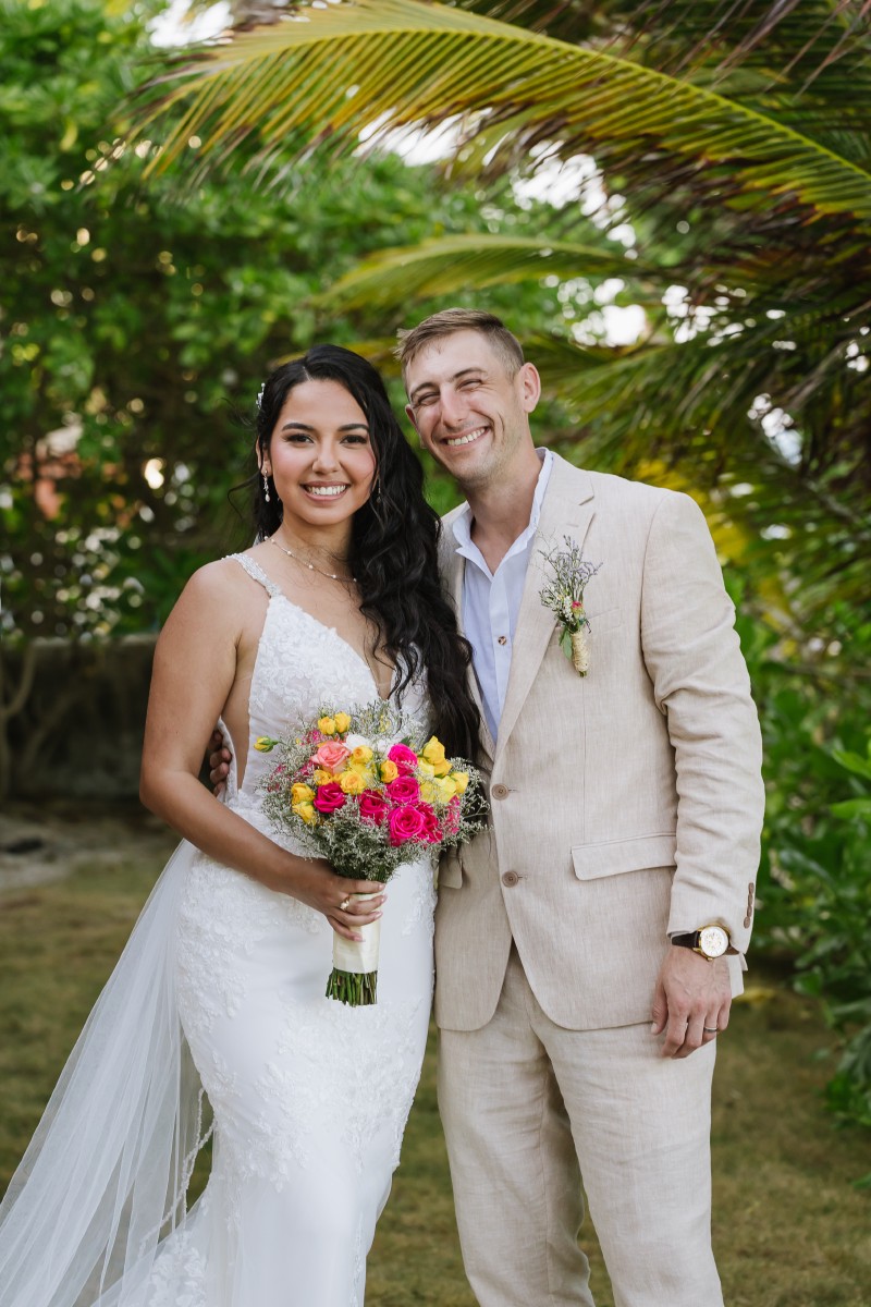Newlywed couple at Ocean Weddings Cancun.