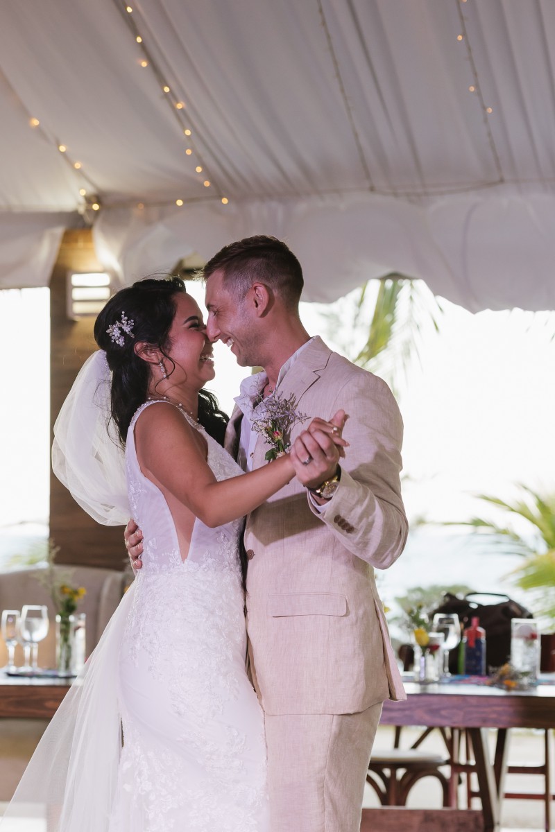 Newlywed couple at Ocean Weddings Cancun.