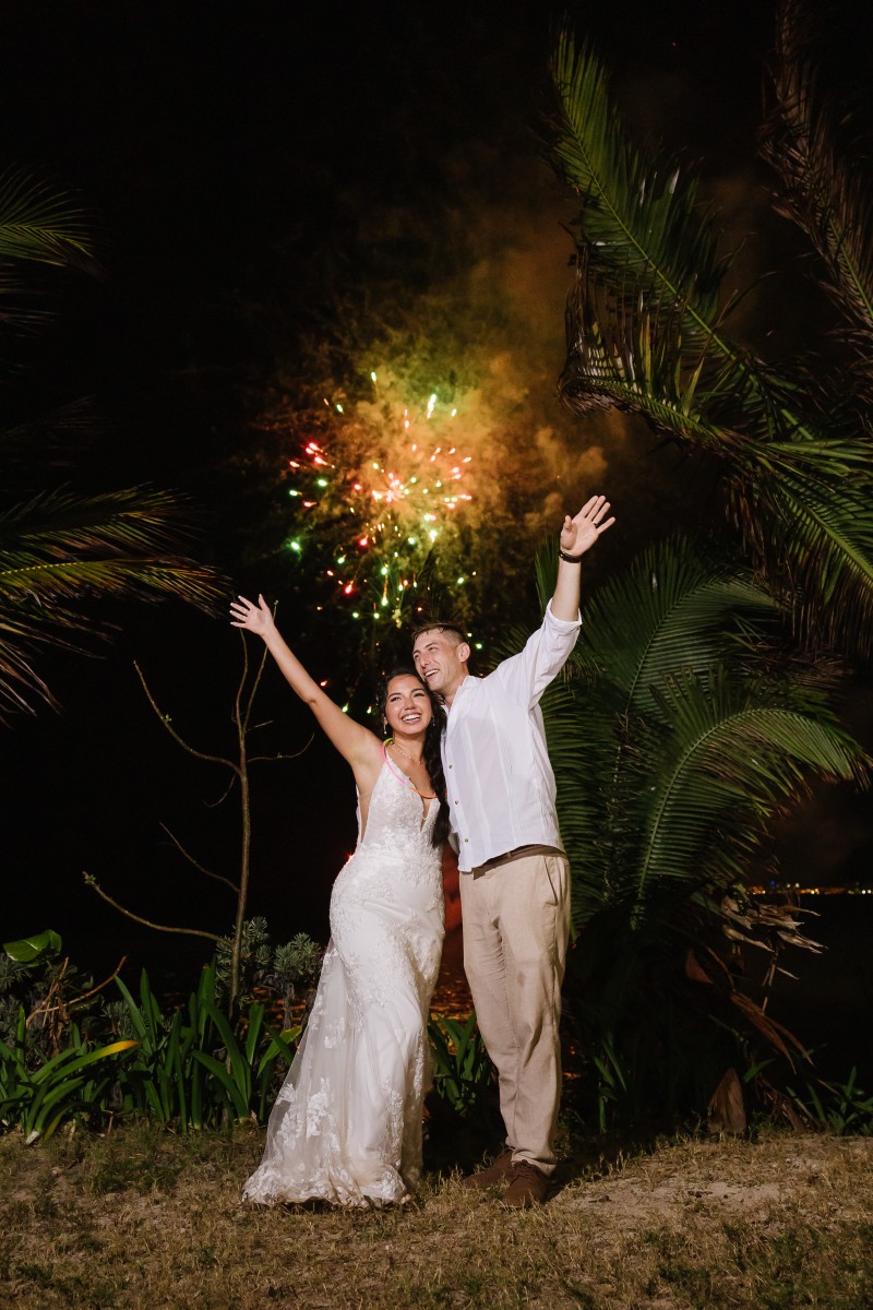 Newlywed couple at Ocean Weddings Cancun.