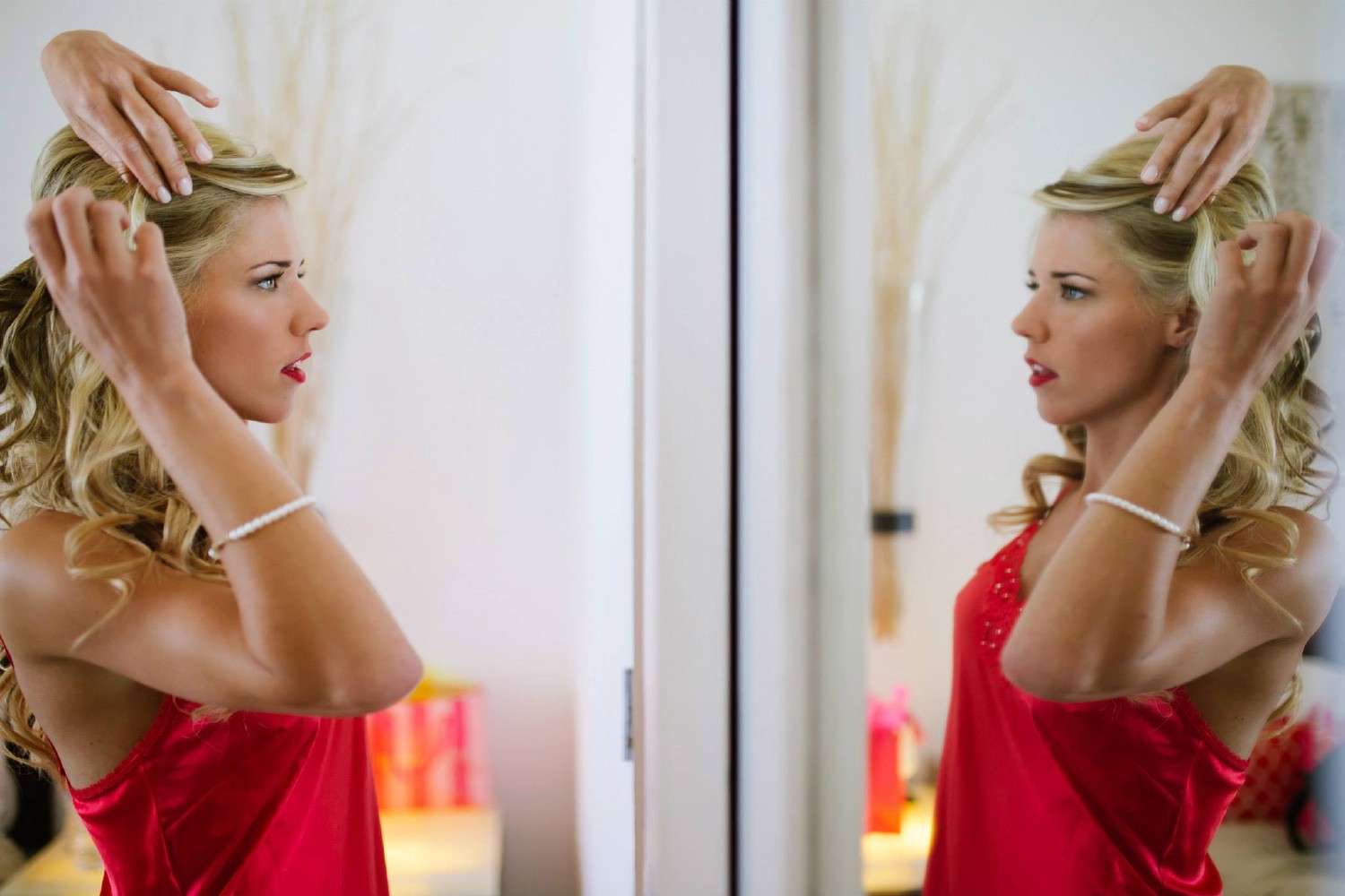 Bride getting ready at Playacard Palace.