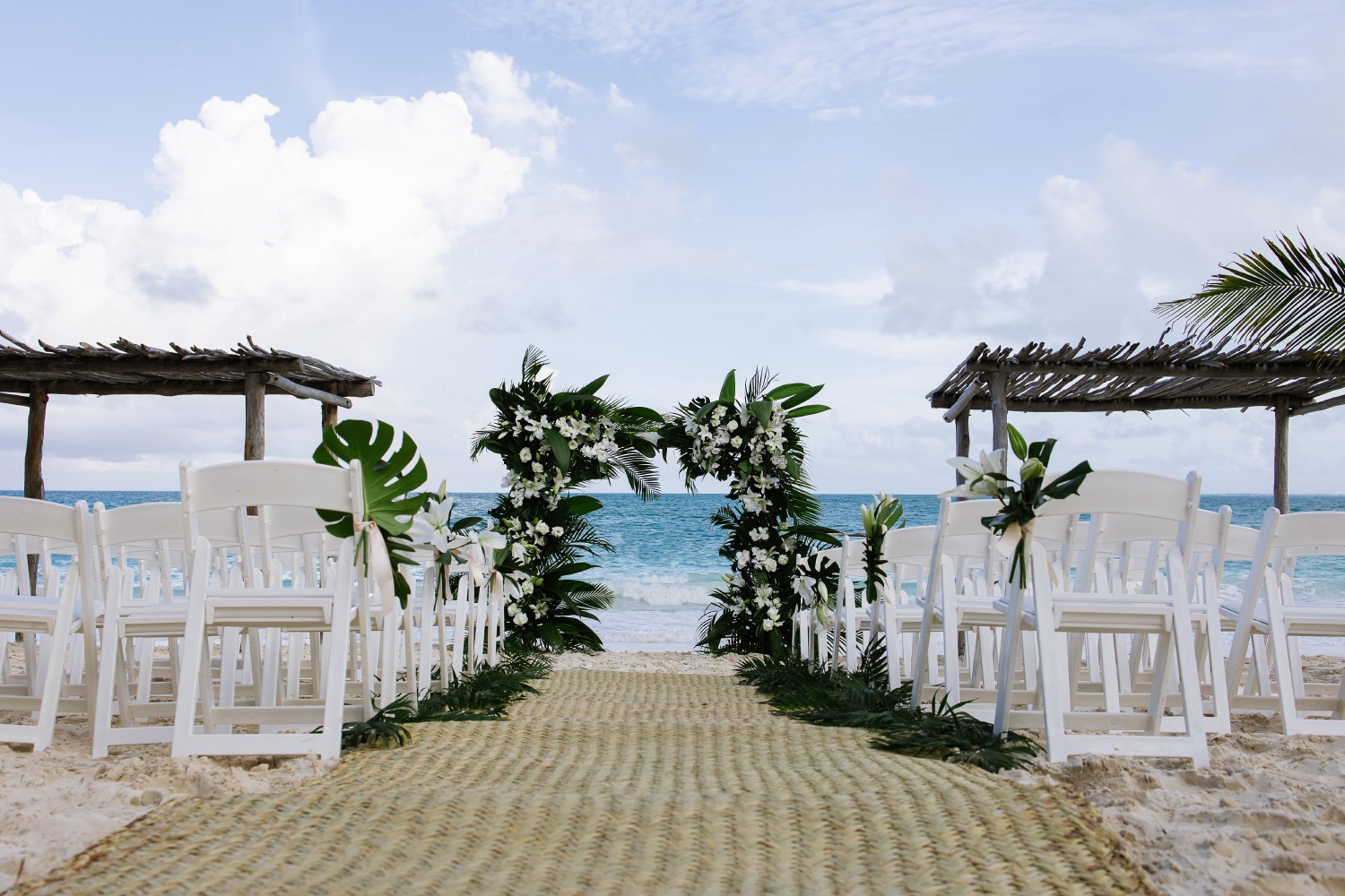 Bride getting ready at Punta Blanca.