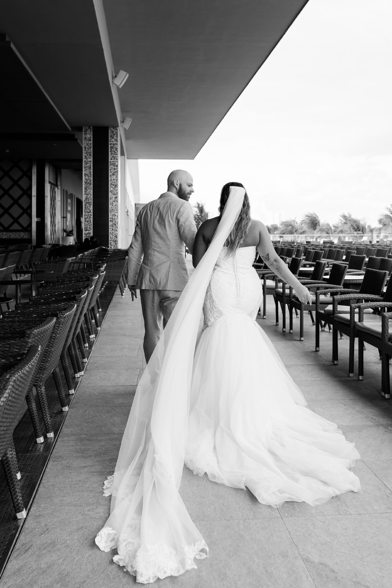 Newlywed couple at Riu Costa Mujeres Newlywed couple at Riu Costa Mujeres.
