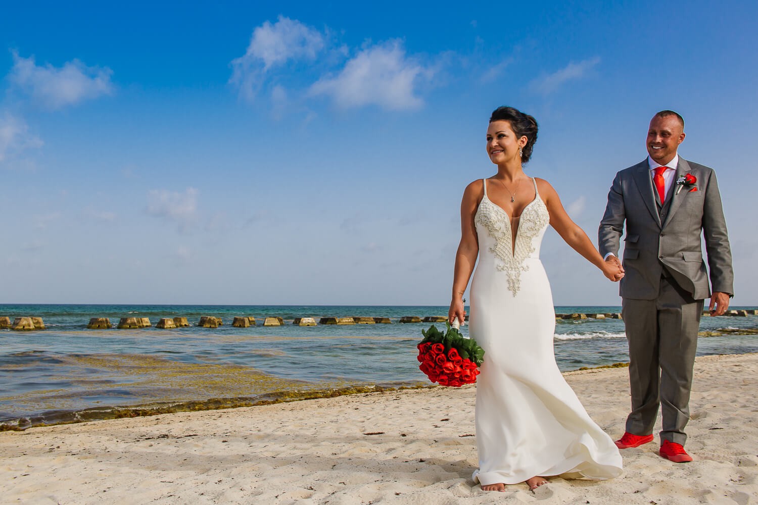 Bride and groom at Riviera Maya.