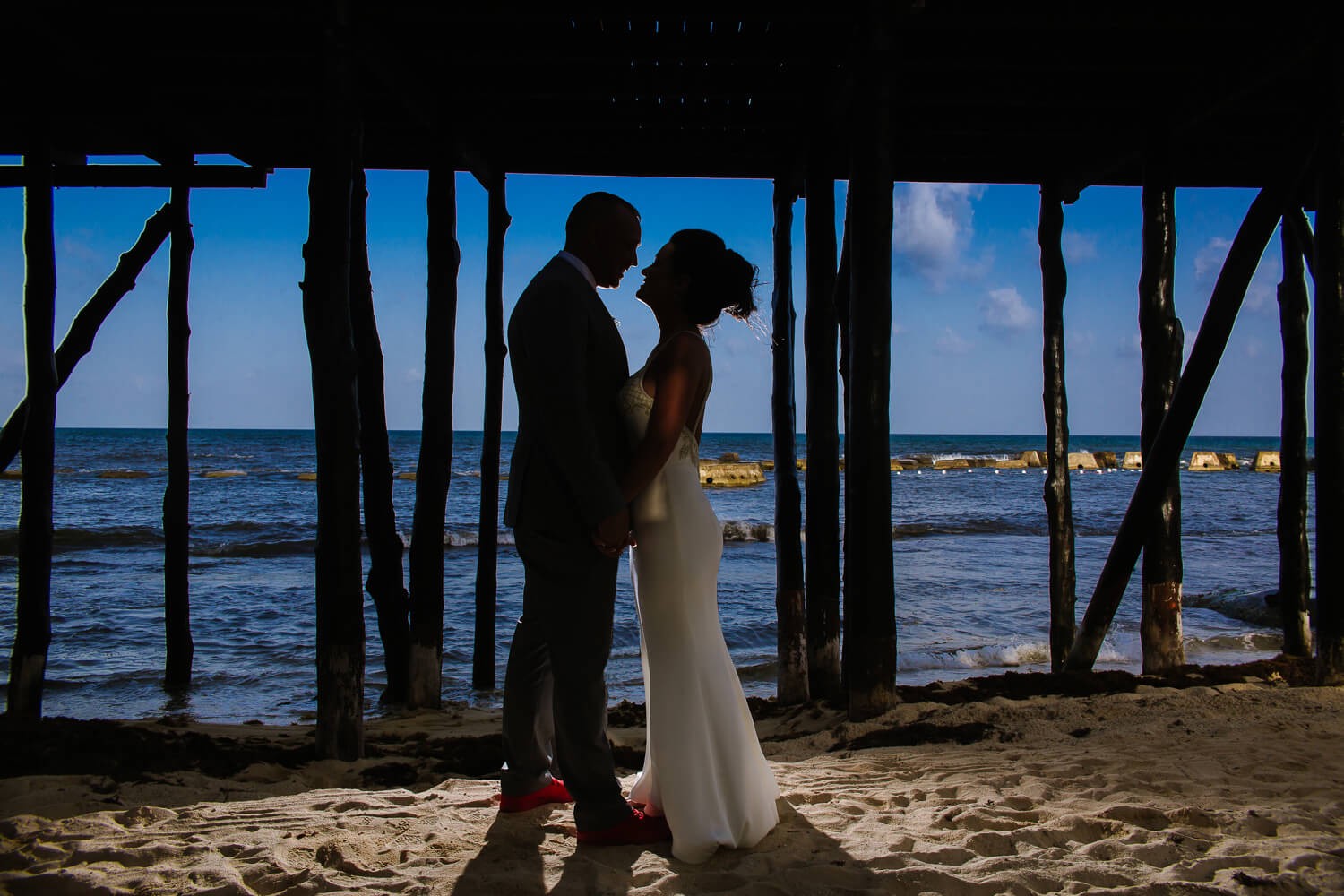 Bride and groom at Riviera Maya.