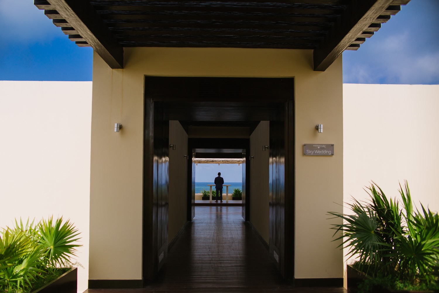 Bride getting ready at Royalton Cancun.