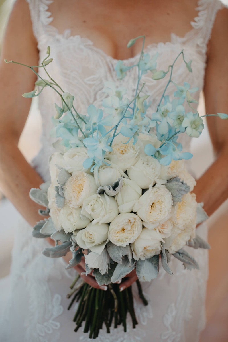 Bride portrait at Villa Isla Blanca.