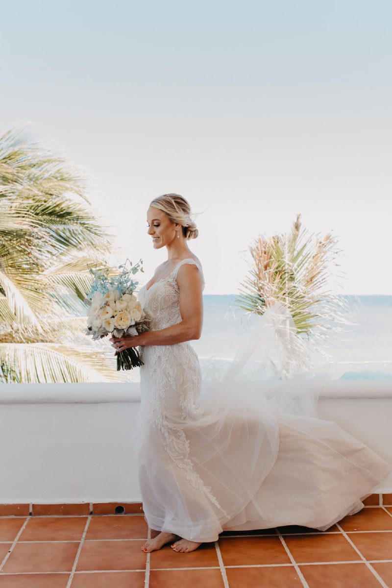 Newlywed couple at Villa Isla Blanca.