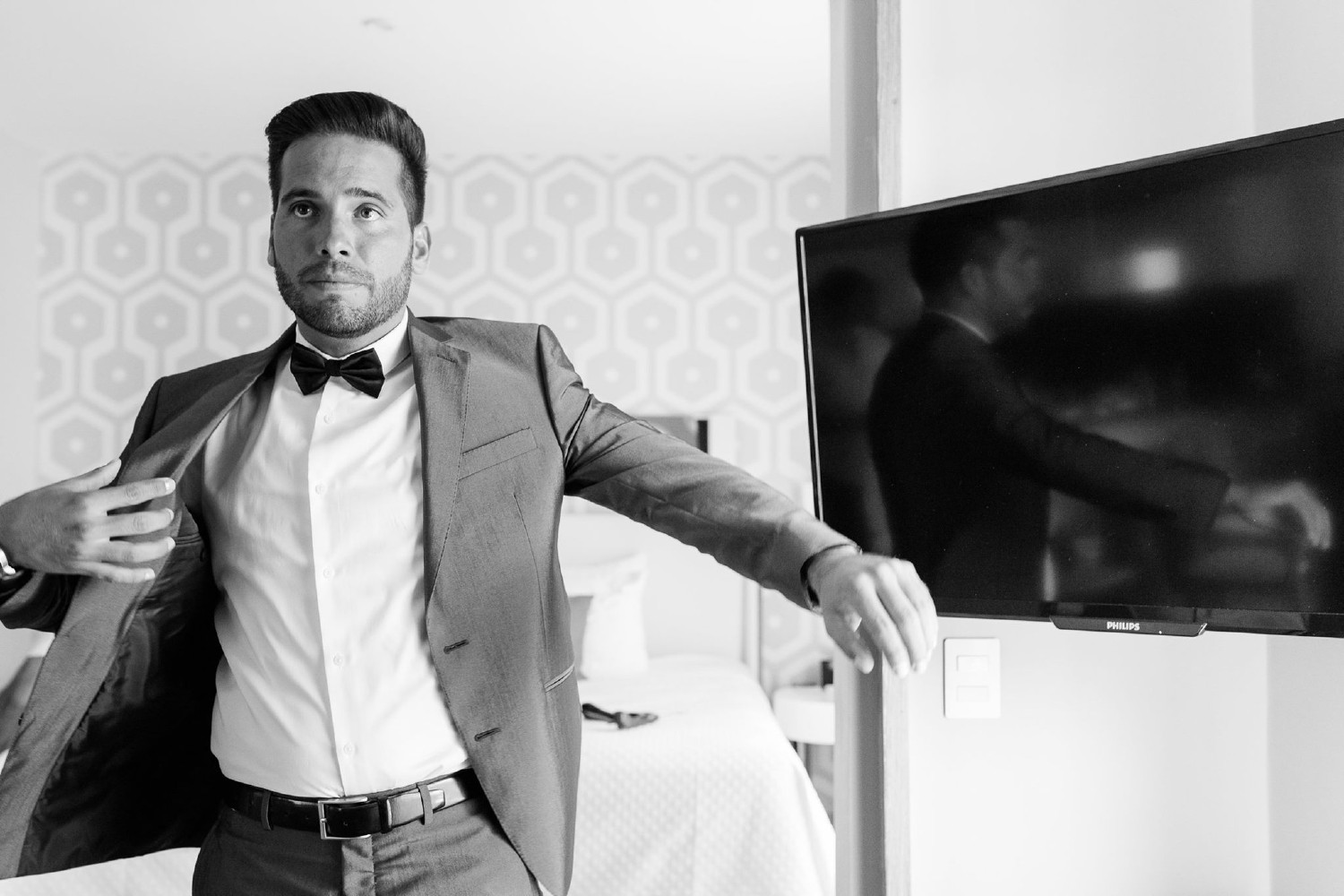 Bridal portrait at %!s(<nil>).